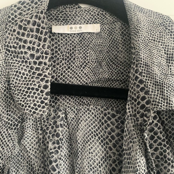 Anthropologie Three Dots Snakeskin button down - Picture 4 of 5